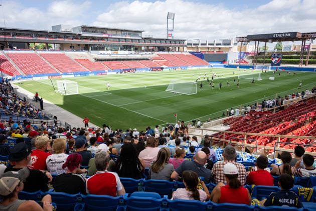 260609 Fans in the stands at a training session with Sweden during day 2 of the FIFA World Cup 2026 on June 9, 2026 in Dallas Photo Petter Arvidson BILDBYRAN kod PA PA1225 fotboll football soccer fotball vm fotbolls vm fotball vm fotbolls vm 2026 fifa world cup 2026 träning practice training sverige sweden sverige a day 2 bbeng publik  Copyright: PETTERxARVIDSON BB260609PA034