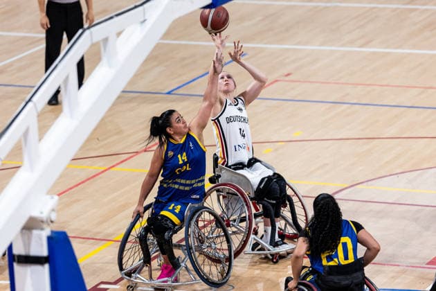 GUADALAJARA, SPAIN - JUNE 08: Lilly-Rose Sellak (Germany, 14) shooting the ball against Gladys Gomez (Colombia, 14) during the 2026 IWBF Women™s Repechage match between Angola vs. Germany at Palacio Multiusos de Guadalajara on June 08, 2026 in Guadalajara, Spain. Spain Copyright: xSteffiexWunderlx