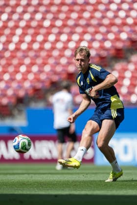 260609 Herman Johansson of the Swedish national football team at a training session during day 2 of the FIFA World Cup 2026 on June 9, 2026 in Dallas Photo Petter Arvidson BILDBYRAN kod PA PA1225 fotboll football soccer fotball vm fotbolls vm fotball vm fotbolls vm 2026 fifa world cup 2026 träning practice training sverige sweden sverige a day 2 bbeng  Copyright: PETTERxARVIDSON BB260609PA047