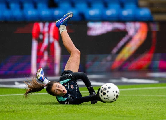 260609 Goalkeeper Cecilie Fiskerstrand of Norway during warm up ahead of the FIFA Women s World Cup Qualifier football match between Norway and Austria on June 9, 2026 in Oslo Photo Marius Simensen BILDBYRAN COP 238 MM0070 bbeng fotball soccer football fotboll fifa world cup qualifiers vm kvalifisering kvinner vm kvalik landskamp dam norge norway austria osterrike  Copyright: MARIUSxSIMENSEN BB260609BB389