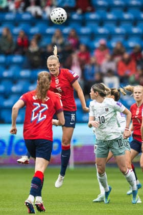 260609 Mathilde Harviken of Norway during the FIFA Women s World Cup Qualifier football match between Norway and Austria on June 9, 2026 in Oslo Photo Jon Olav Nesvold BILDBYRAN COP 217 MM0070 bbeng fotball soccer football fotboll fifa world cup qualifiers vm kvalifisering kvinner vm kvalik landskamp dam norge norway austria osterrike  Copyright: JONxOLAVxNESVOLD BB260609JE004