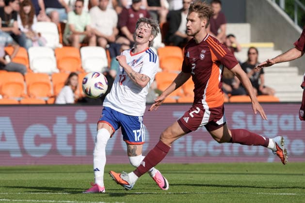 Latvia Faroe Islands Soccer, RÄ«ga, Latvia, 09.06.2026 Daniels Balodis and Adrian Justinussen in action during Baltic Cup game between Latvia and Faroe Islands national teams In Riga, Latvia, 09.06.2026. Photo: Roman Koksarov (RKF) RÄ«ga Latvia Copyright: xRomanxKoksarovx DSC00654.JPG