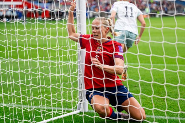 260609 Guro Bergsvand of Norway during the FIFA Women s World Cup Qualifier football match between Norway and Austria on June 9, 2026 in Oslo Photo Jon Olav Nesvold BILDBYRAN COP 217 MM0070 bbeng fotball soccer football fotboll fifa world cup qualifiers vm kvalifisering kvinner vm kvalik landskamp dam norge norway austria osterrike  Copyright: JONxOLAVxNESVOLD BB260609JE011