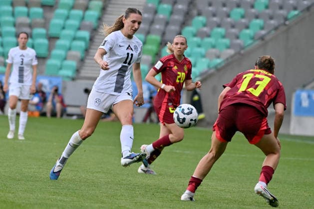 LJUBLJANA, SLOVENIA - JUNE 09: Lara Prasnikar of Slovenia (L) in action against Carlotta Wamser of Germany (R) during the UEFA Women’s European Qualifiers for 2027 World Cup match between Slovenia and Germany at Stadium Stozice, Ljubljana on June 09, 2026 in Ljubljana, Slovenia. (Photo by Igor Kupljenik Sports Press Photo).  Copyright: xIgorxKupljenikx xSPPx Sportspressphoto_SPR164001