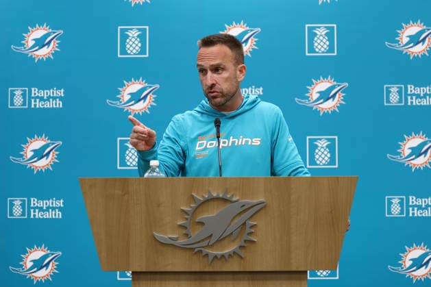 MIAMI GARDNES, FL - JUNE 09: Miami Dolphins head coach Jeff Hafley speaks with reporters during the Miami Dolphins OTA on Tuesday, June 9, 2026 at Baptist Health Training Complexr in Miami Gardens, FL (Photo by Peter Joneleit Icon Sportswire) NFL, American Football Herren, USA JUN 09 Miami Dolphins OTA EDITORIAL USE ONLY Icon260609012