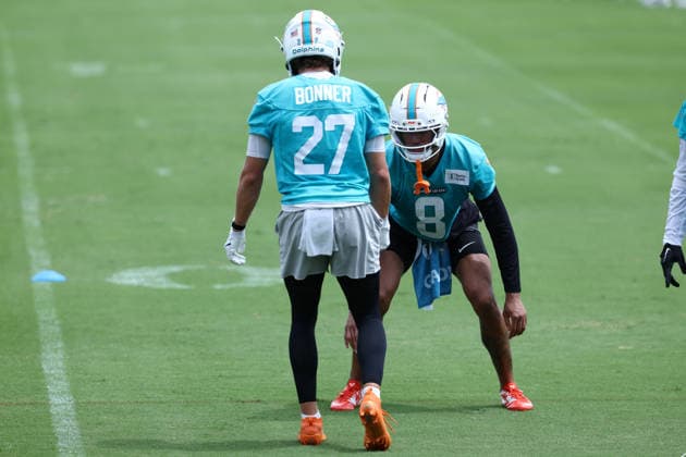 MIAMI GARDNES, FL - JUNE 09: Miami Dolphins cornerback Juju Brents (8)) runs drills during the Miami Dolphins OTA on Tuesday, June 9, 2026 at Baptist Health Training Complexr in Miami Gardens, FL (Photo by Peter Joneleit Icon Sportswire) NFL, American Football Herren, USA JUN 09 Miami Dolphins OTA EDITORIAL USE ONLY Icon260609034