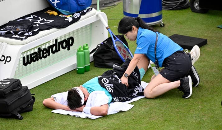 Daniel Altmaier GER injured Injury Treatment break Physio Physiotherapist Tennis Men BOSS Open ATP 250 Stuttgart 2026 Weissenhof BOSS Open ATP 250 Stuttgart 2026
