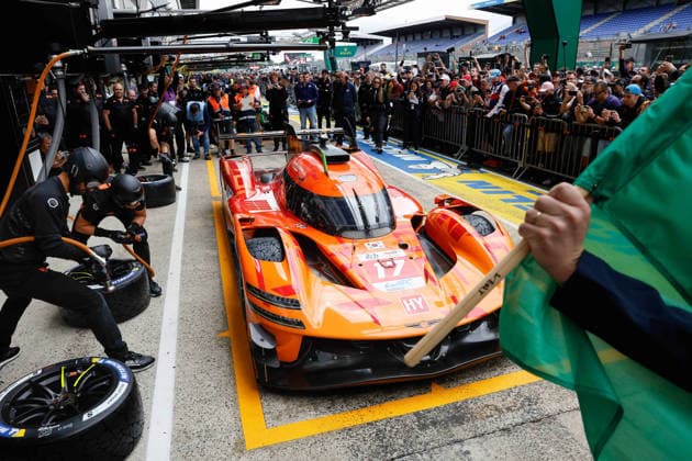 24 HEURES DU MANS 2026 - TUESDAY Pit Stop Challenge , mechanic, mecanicien, 17 LOTTERER AndrÃ (ger), DERANI Pipo (bra), JAUBERT Mathys (fra), Genesis Magma Racing, Genesis GMR-001 17, Hypercar, during the 24 Hours of Le Mans 2026, 3rd round of the 2026 FIA World Endurance Championship, on June 9, 2026 on the Circuit des 24 Heures du Mans in Le Mans, France - Le MansFrance  Copyright: xFREDERICxLExFLOCxHx