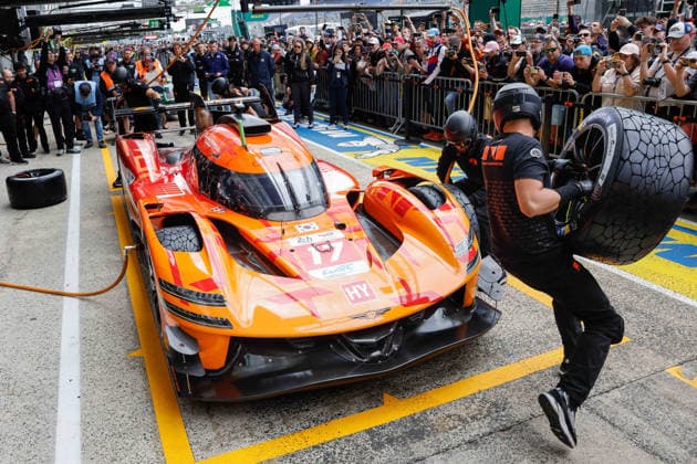 24 HEURES DU MANS 2026 - TUESDAY Pit Stop Challenge , mechanic, mecanicien, 17 LOTTERER AndrÃ (ger), DERANI Pipo (bra), JAUBERT Mathys (fra), Genesis Magma Racing, Genesis GMR-001 17, Hypercar, during the 24 Hours of Le Mans 2026, 3rd round of the 2026 FIA World Endurance Championship, on June 9, 2026 on the Circuit des 24 Heures du Mans in Le Mans, France - Le MansFrance  Copyright: xFREDERICxLExFLOCxHx