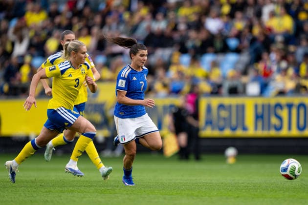 260609 Amanda NildÃ n of Sweden and Sofia Cantore of Italy during the FIFA Women s World Cup Qualifier football match between Sweden and Italy on June 9, 2026 in Gothenburg Photo Mathias Bergeld BILDBYRAN code MB CS0935 fotboll football soccer fotball vm kval kval fifa womens world cup qualifier qualifier sverige sweden italien italy dam bbeng  Copyright: MATHIASxBERGELD BB260609MB041