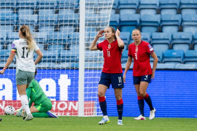 260609 Thea Bjelde looks dejected after 2 1 during the FIFA Women s World Cup Qualifier football match between Norway and Austria on June 9, 2026 in Oslo Photo Marius Simensen BILDBYRAN COP 238 MM0070 bbeng fotball soccer football fotboll fifa world cup qualifiers vm kvalifisering kvinner vm kvalik landskamp dam norge norway austria osterrike  Copyright: MARIUSxSIMENSEN BB260609BB539