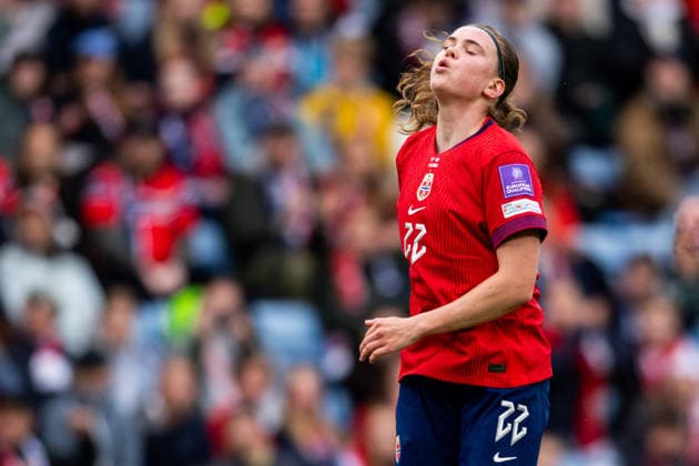 260609 Signe Gaupset of Norway looks dejected during the FIFA Women s World Cup Qualifier football match between Norway and Austria on June 9, 2026 in Oslo Photo Marius Simensen BILDBYRAN COP 238 MM0070 bbeng fotball soccer football fotboll fifa world cup qualifiers vm kvalifisering kvinner vm kvalik landskamp dam norge norway austria osterrike  Copyright: MARIUSxSIMENSEN BB260609BB549