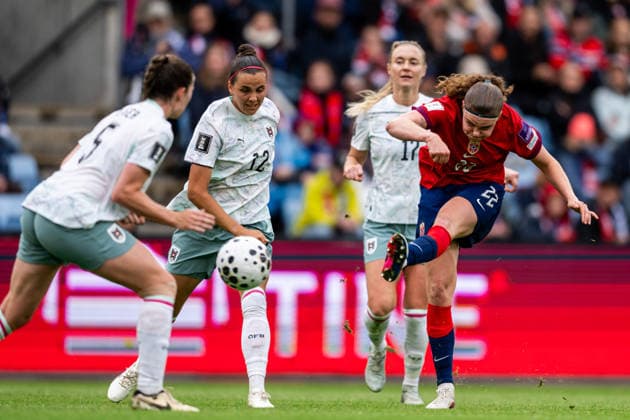 260609 Signe Gaupset of Norway during the FIFA Women s World Cup Qualifier football match between Norway and Austria on June 9, 2026 in Oslo Photo Marius Simensen BILDBYRAN COP 238 MM0070 bbeng fotball soccer football fotboll fifa world cup qualifiers vm kvalifisering kvinner vm kvalik landskamp dam norge norway austria osterrike  Copyright: MARIUSxSIMENSEN BB260609BB550