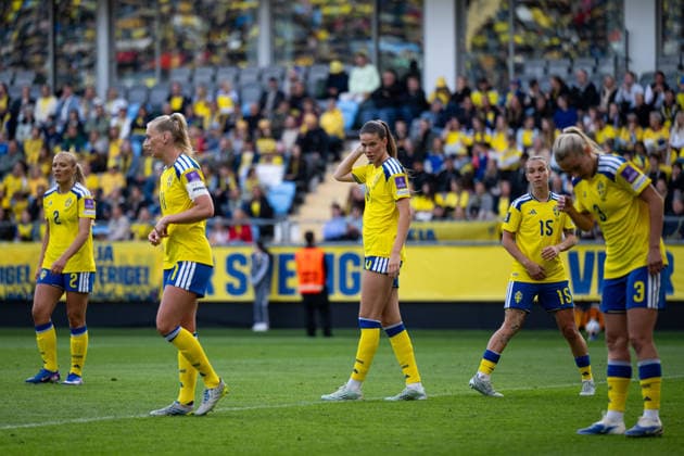 260609 Smilla Holmberg, Stina Blackstenius, Bella Andersson, Julia Zigiotti Olme and Amanda NildÃ n of Sweden look dejected during the FIFA Women s World Cup Qualifier football match between Sweden and Italy on June 9, 2026 in Gothenburg Photo Mathias Bergeld BILDBYRAN code MB CS0935 fotboll football soccer fotball vm kval kval fifa womens world cup qualifier qualifier sverige sweden italien italy dam bbeng depp  Copyright: MATHIASxBERGELD BB260609MB045