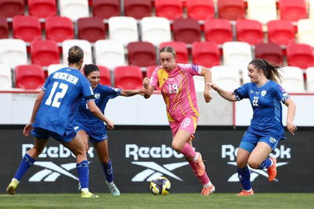 Lauren Davidson of Scotland Women is surrounded by Israel Women players Israel Women v Scotland Women, FIFA 2027 Women s World Cup Qualifying, Football, Bozsnik Arena, Budapest, Hungary - 09 Jun 2026Budapest Bozsnik Arena Hungary EDITORIAL USE ONLY No use with unauthorised audio, video, data, fixture lists, club league logos or live services. Online in-match use limited to 120 images, no video emulation. No use in betting, games or single club league player publications. Copyright: xNikolaxKrstic Shutterstockx 16911191ao