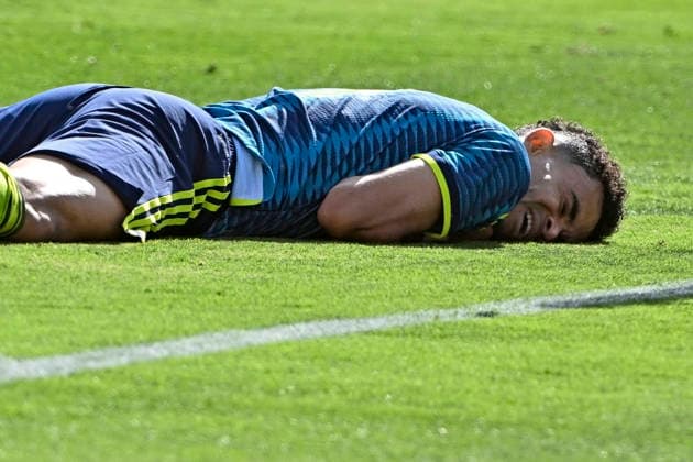 RECORD DATE NOT STATED 7th June, 2026; Snapdragon Stadium, San Diego, California, United States of America; International Friendly, Länderspiel, Nationalmannschaft Football, Colombia versus Jordan; Luis Diaz of Colombia injured JulianxMedina DiaEsportivo