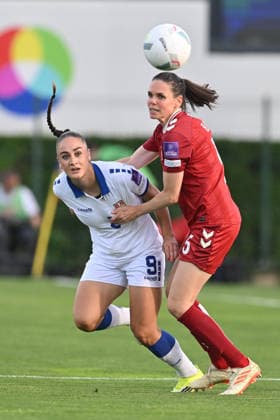 SERBIA vs DENMARK NINA MATEJIC vs SIMONE BOYE SORENSEN football Serbia vs Denmar UEFA European Championship, EM, Europameisterschaft qualifzing match at sports center FSS, Stara Pazova 09.06.2026 Foto: FOOTBALL, SERBIA, DENMARK, UEFA EUROPEAN CHAMPIONSHIP QUALIFICATIONS, WOMEN Stara Pazova Sports center Stara Pazova Serbia Copyright: xMarkoxMetlas xMNxPressx