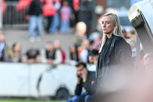 SOCCER WOMEN UEFA QUALIFIERS B4 MD6 LUXEMBURG VS BELGIUM head coach Elisabet Gunnarsdottir of Belgium pictured during a women football game between the national teams of Luxemburg and Belgium , called the Red Flames , on the sixth match day in League B Group B4 in the league stage of the 2026-27 UEFA Women s European Qualifiers competition , on Tuesday 9 June 2026 in Esch-sur-Alzette , Luxemburg . PHOTO SPORTPIX Stijn Audooren Esch-sur-Alzette Stade de la Frontiere Luxemburg  Copyright: xSportpix.bex xStijnxAudoorenxStijnxAudoorenx