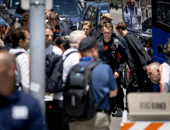 Football, Netherlands national team, Arrival at the team headquarters in Kansas