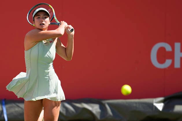 HSBC Championships - Day Two Alexandra Eala of the Philippines competes during her Round of 32 singles match at the HSBC Championships 2026 Women s tennis tournament at The Queen s Club in London, England, on June 9, 2026. London United Kingdom  Copyright: xOwenxHammondx originalFilename:hammond-thehsbcc260609_npnLz.jpg