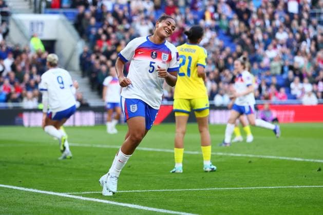Jessica Carter of England celebrates scoring to make it 1-0 England Women v Ukraine Women, FIFA 2027 Women s World Cup Qualifying, Football, Hill Dickinson Stadium, Liverpool, UK - 09 Jun 2026Liverpool Hill Dickinson Stadium United Kingdom EDITORIAL USE ONLY No use with unauthorised audio, video, data, fixture lists, club league logos or live services. Online in-match use limited to 120 images, no video emulation. No use in betting, games or single club league player publications. Copyright: xPaulxCurrie Shutterstockx 16919205af