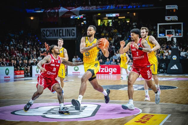Basketball Berlin 019 06 2026 Season 2025 2026 EasyCredit BBL 1 Bundesliga Men, Men Playoffs Semifinal Game 5 Alba Berlin BMA365 Bamberg Baskets Norris Agbakoko Alba Berlin, No 17