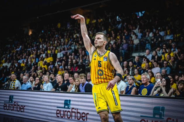 Basketball Berlin 019 06 2026 Season 2025 2026 EasyCredit BBL 1 Bundesliga Men, Men Playoffs Semifinal Game 5 Alba Berlin BMA365 Bamberg Baskets Martin Hermannsson Alba Berlin, No 15