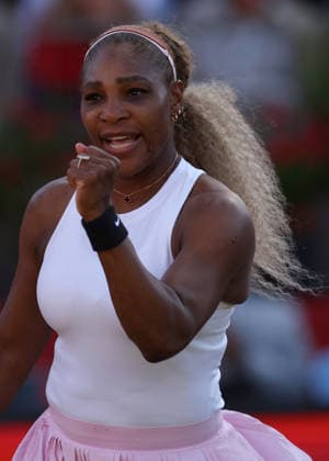 Serena Williams of USA celebrates HSBC Queen s Club Championships, Day Four, Tennis, Queen s Club, West Kensington, London, UK - 09 Jun 2026London Queen s Club United Kingdom  Copyright: xEllaxLing Shutterstockx 16917190ba