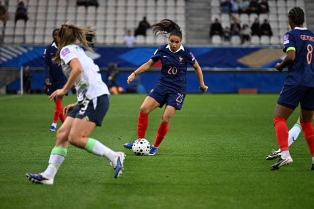 Football : France F vs Irland F- Women s World Cup qualifying - 09 06 2026 Delphine CASCARINON of France during the Women s World Cup qualifying match between France F and Irland F at Alpes stadium Grenoble on June 09 2026 , France GRENOBLEFrance  Copyright: xMouradxAllilix
