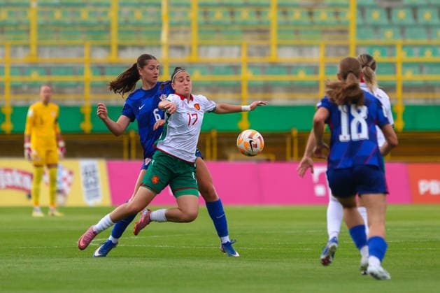 Croatia v Bulgaria: FIFA Women s World Cup 2027 Qualifiers Tea Vracevic of Croatia and Mariela Petrova of Bulgaria battles for the ball during the FIFA Women s World Cup 2027 Qualifier match match between Croatia and Bulgaria at Aldo Drosina Stadium on June 09, 2026. in Pula, Croatia.  SreckoxNiketic PIXSELL