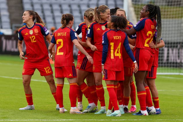 Football, Women, World Cup Qualifier, Iceland - Spain