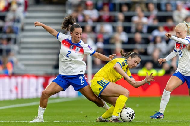 England Women v Ukraine Women, Women s World Cup Qualifier England Women Charles (3) battles for possession during the Women s World Cup Qualifier match between England Women and Ukraine Women at Hill Dickinson Stadium, Liverpool, UK on 9 June 2026. Liverpool Hill Dickinson Stadium Merseyside UK Editorial use only , Copyright: xManjitxNarotrax PSI-24380-0033