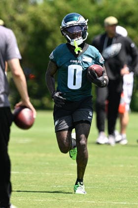 PHILADELPHIA, PA - JUNE 09: Philadelphia Eagles wide receiver Hollywood Brown 0 is shown during the Philadelphia Eagles off season minicamp on June 9th, 2026 at the Jefferson Health Training Complex in Philadelphia, PA. (Photo by Terence Lewis Icon Sportswire) NFL, American Football Herren, USA JUN 09 Philadelphia Eagles Minicamp EDITORIAL USE ONLY Icon260609051