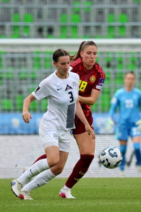 Ljubljana, Slovenia 09 06 2026 International womens World Cup qualifier Slovenia vs Germany In the picture from left in a duel Sara Agrez Slovenia and Melissa Kössler Koessler Germany Copyright: HMBxMedia MadeleinexFantini
