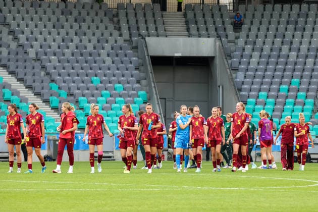 Ljubljana, Slovenia 09 06 2026 International womens World Cup qualifier Slovenia vs Germany In the picture The players of the German national womens soccer team on their way to the Germany fans after the victory against Slovenia Copyright: HMBxMedia MadeleinexFantini