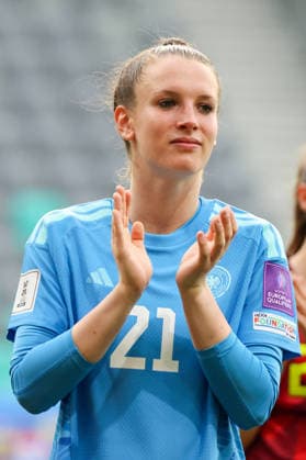 Ljubljana, Slovenia 09 06 2026 International womens World Cup qualifier Slovenia vs Germany In the picture goalkeeper Ena Mahmutovic Germany celebrating after the victory against Slovenia Copyright: HMBxMedia MadeleinexFantini