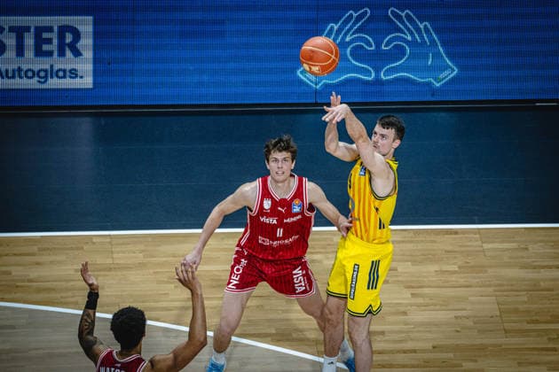 Basketball Berlin 019 06 2026 Season 2025 2026 EasyCredit BBL 1 Bundesliga Men, Men Playoffs Semifinal Game 5 Alba Berlin BMA365 Bamberg Baskets Jonas Mattisseck Alba Berlin, No 09 Richard Balint Bamberg, No 11