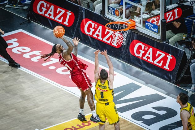 Basketball Berlin 019 06 2026 Season 2025 2026 EasyCredit BBL 1 Bundesliga Men, Men Playoffs Semifinal Game 5 Alba Berlin BMA365 Bamberg Baskets Cobe Williams Bamberg, No 24 Jonas Mattisseck Alba Berlin, No 09