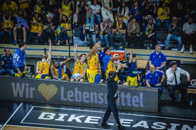 Basketball Berlin 019 06 2026 Season 2025 2026 EasyCredit BBL 1 Bundesliga Men, Men Playoffs Semifinal Game 5 Alba Berlin BMA365 Bamberg Baskets Cheers Alba