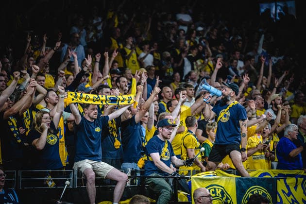 Basketball Berlin 019 06 2026 Season 2025 2026 EasyCredit BBL 1 Bundesliga Men, Men Playoffs Semifinal Game 5 Alba Berlin BMA365 Bamberg Baskets Alba Fans Cheering