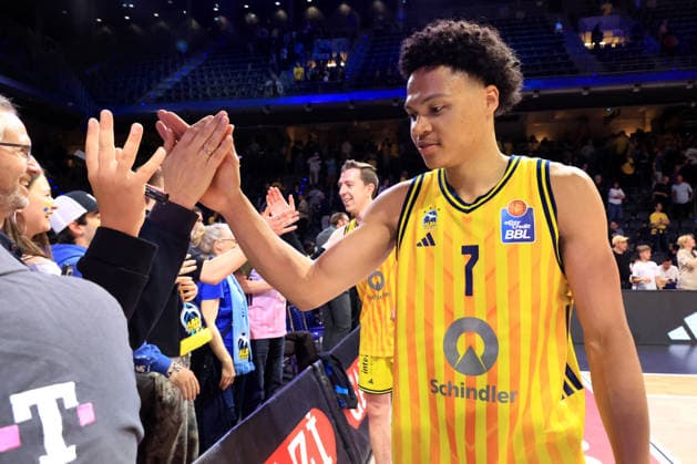 DEU, easyCredit BBL, ALBA vs. Bamberg, 09.06.2026, Max-Schmeling-Halle, Berlin, DEU, easyCredit BBL, ALBA vs. Bamberg, im Bild Jack Kayil( ALBA Berlin 7), ALBA-Fans, Fanblock, *** DEU, easyCredit BBL, ALBA vs Bamberg, 09 06 2026, Max Schmeling Halle, Berlin, DEU, easyCredit BBL, ALBA vs Bamberg, in the picture Jack Kayil ALBA Berlin 7 , ALBA Fans, Fanblock, nordphotoxGmbHx xEngler nph00076