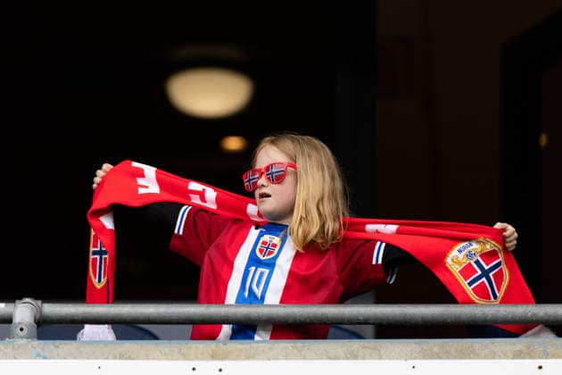 OSLO, NORWAY - JUNE 09: Supporters of Norway are seen during the FIFA Womens World Cup 2027 Qualifier match between Norway and Austria at Ullevaal Stadium on June 09, 2026 in Oslo, Norway. (Photo by Ane Frosaker Sports Press Photo)  Copyright: xAnexFrosakerx xSPPx Sportspressphoto_SPR164121