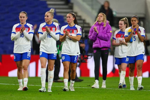 RECORD DATE NOT STATED 9th June 2026; Hill Dickinson Stadium, Liverpool, Merseyside, England; Womens World Cup Qualifier Football, England versus Ukraine; England players salute the crowd after their 3-0 win RogerxEvans