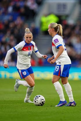RECORD DATE NOT STATED 9th June 2026; Hill Dickinson Stadium, Liverpool, Merseyside, England; Womens World Cup Qualifier Football, England versus Ukraine; Beth Mead of England Women on the ball RogerxEvans
