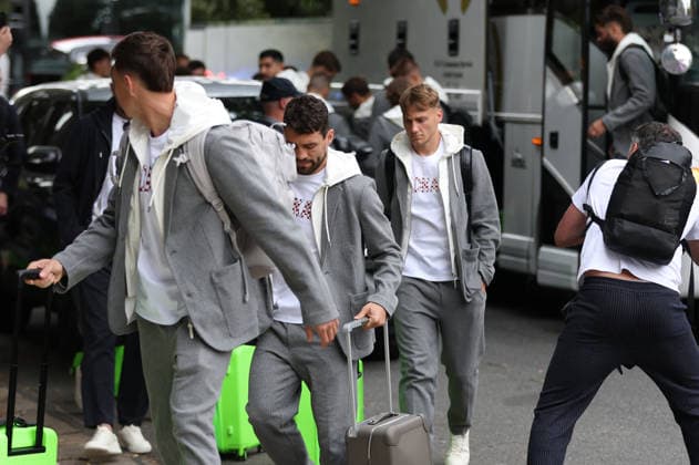 Croatia National Football Team arrive in Alexandria - FIFA World Cup, WM, Weltmeisterschaft, Fussball 2026 Mateo Kovacic and Toni Fruk of Croatia arrives at AKA Hotel on June 09, 2026 in Alexandria, Virginia.  IgorxKralj PIXSELL