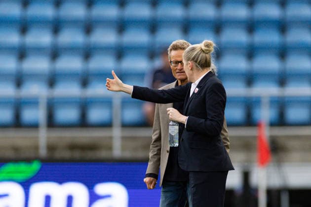 OSLO, NORWAY - JUNE 09: Head coach of Austria, Lars Sondergaard and Head coach of Norway, Gemma Grainger are seen after the FIFA Womens World Cup 2027 Qualifier match between Norway and Austria at Ullevaal Stadium on June 09, 2026 in Oslo, Norway. (Photo by Ane Frosaker Sports Press Photo)  Copyright: xAnexFrosakerx xSPPx Sportspressphoto_SPR164126