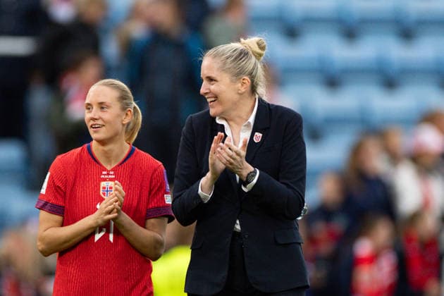 OSLO, NORWAY - JUNE 09: Lisa Naalsund of Norway and Head coach of Norway, Gemma Grainger are seen after winning the FIFA Womens World Cup 2027 Qualifier match between Norway and Austria at Ullevaal Stadium on June 09, 2026 in Oslo, Norway. (Photo by Ane Frosaker Sports Press Photo)  Copyright: xAnexFrosakerx xSPPx Sportspressphoto_SPR164131