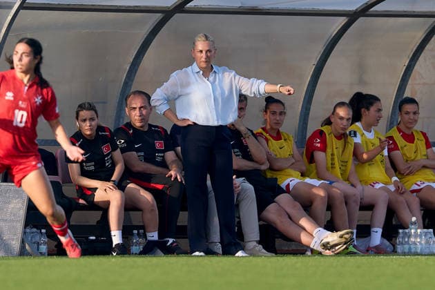 Necla Gungor, head coach of the Turkiye women™s national soccer team, reacts during the UEFA Women™s European Qualifiers League B, Group B2 soccer match between Malta and Turkiye at the Centenary Stadium in Ta™ Qali, Malta, on 09 June 2026. UEFA Women™s European Qualifiers - Malta v Turkiye