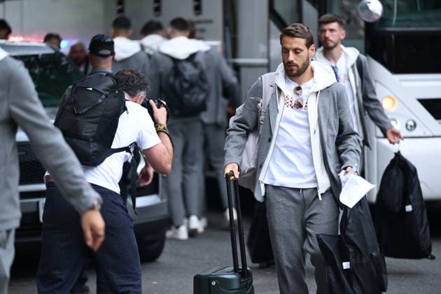 Alexandria, USA, 090626. Player Nikola Vlasic has arrived with the Croatian national football team at the AKA hotel in the base camp where they will be accommodated during the FIFA World Cup, WM, Weltmeisterschaft, Fussball Photo: Boris Kovacev CROPIX Copyright: xxBorisxKovacevx xCROPIXx reprezentacija_dolazak13-090626