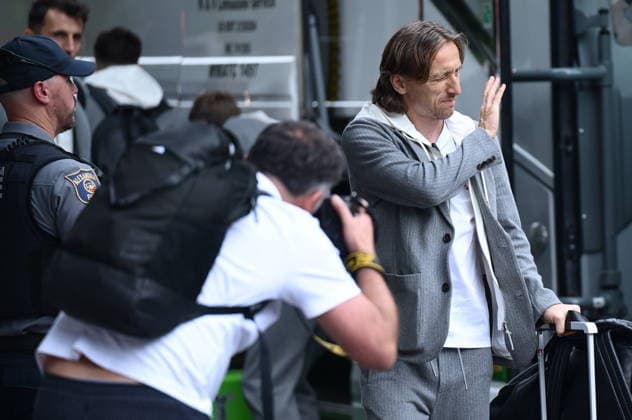 Alexandria, USA, 090626. Player Luka Modric has arrived with the Croatian national football team at the AKA hotel in the base camp where they will be accommodated during the FIFA World Cup, WM, Weltmeisterschaft, Fussball Photo: Boris Kovacev CROPIX Copyright: xxBorisxKovacevx xCROPIXx reprezentacija_dolazak3-090626